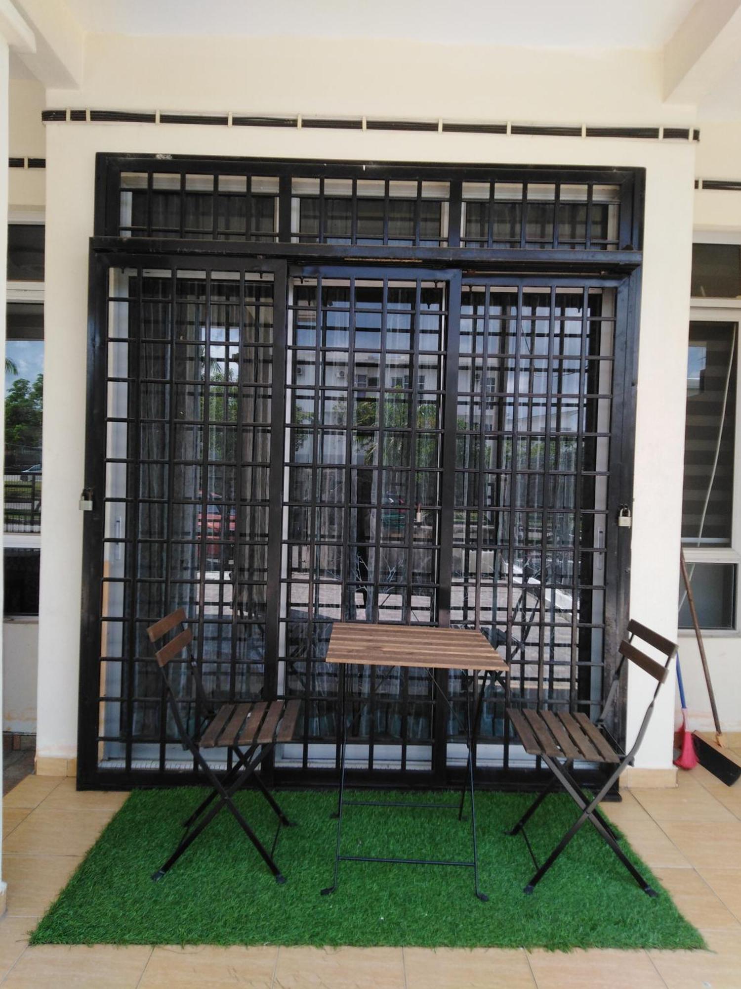 Dkamar Homestay At Desaru, Fully Aircond, Wifi, Coway, Street View 4 Min To Desaru Beach Kangkar Chemaran المظهر الخارجي الصورة