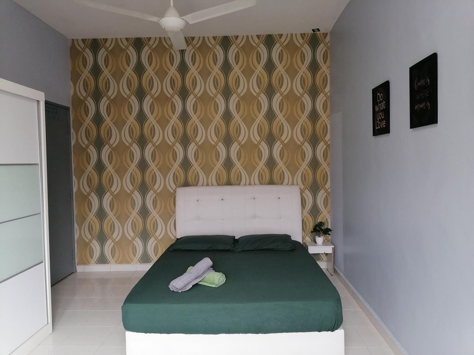 Dkamar Homestay At Desaru, Fully Aircond, Wifi, Coway, Street View 4 Min To Desaru Beach Kangkar Chemaran المظهر الخارجي الصورة