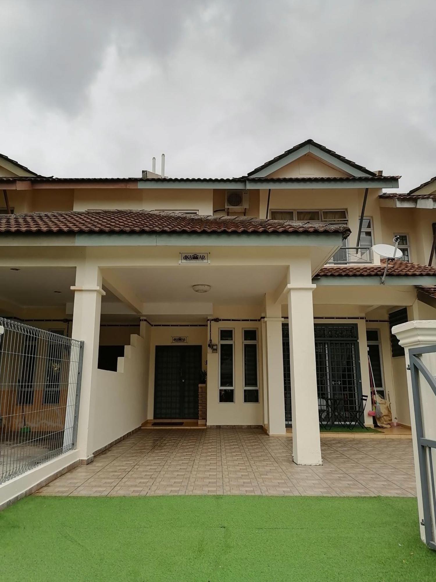 Dkamar Homestay At Desaru, Fully Aircond, Wifi, Coway, Street View 4 Min To Desaru Beach Kangkar Chemaran المظهر الخارجي الصورة